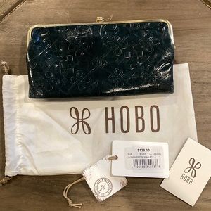 HOBO Lauren Clutch wallet
